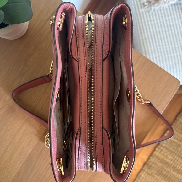 Genuine Michael Kors Blush Leather Satchel - Picture 4 of 9